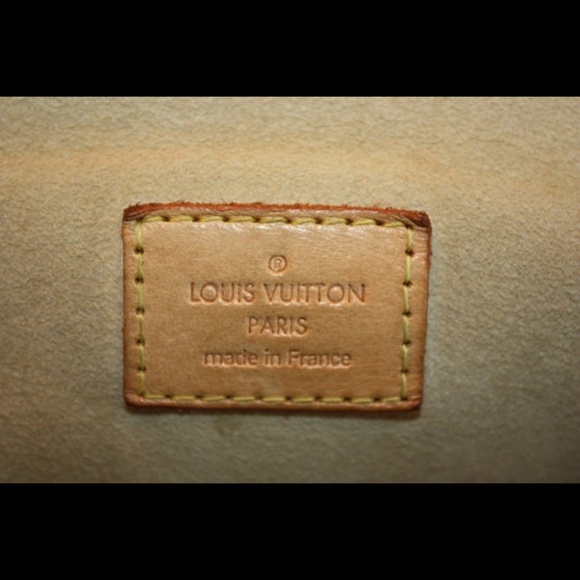 Louis Vuitton Hudson PM shoulder bag - Picture 11 of 13